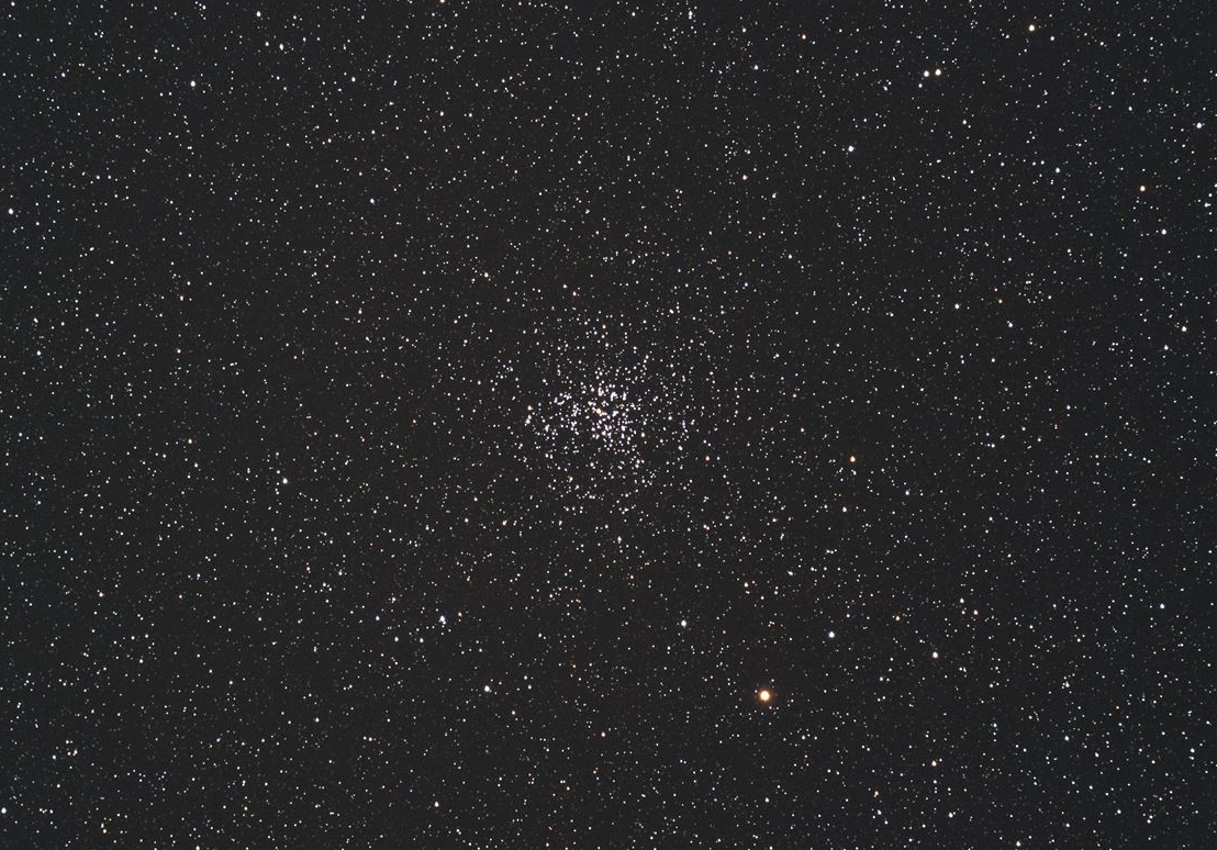 ぎょしゃ座散開星団M37