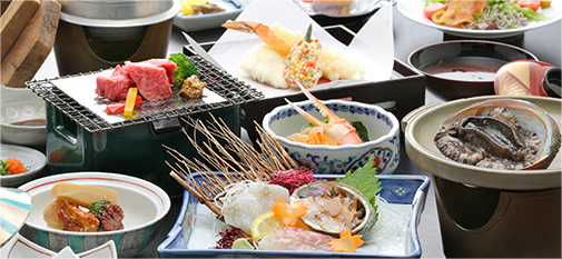 新鮮な海の幸など旬を活かした豊富な料理メニュー