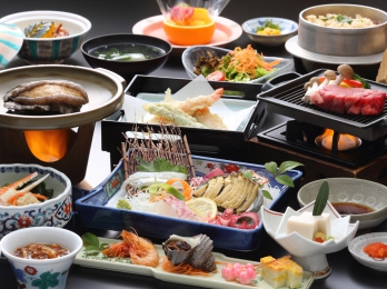 アワビと牛ステーキの特選会席